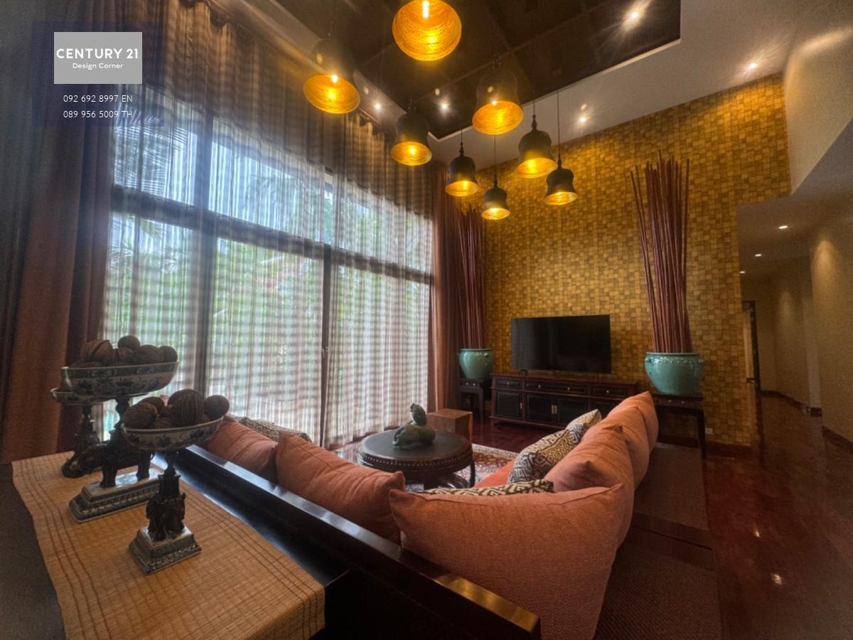 บ้านพูลวิลล่าในโครงการ บ้านสวยราคาพิเศษ view talay marina นาจอมเทียน พัทยา